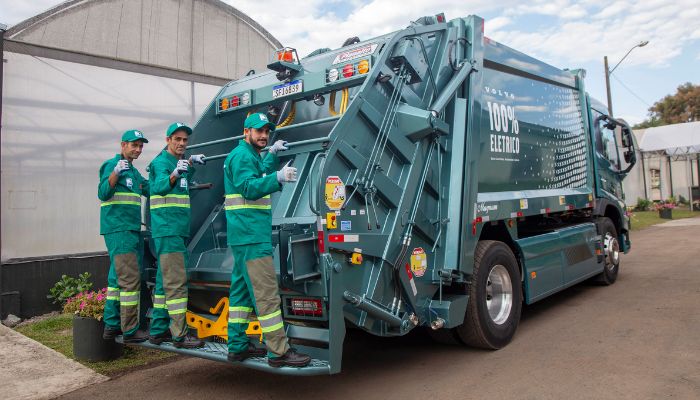  Com 98,9% dos domicílios urbanos atendidos, Paraná tem maior taxa de coleta de lixo do Brasil 